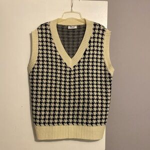 Double Zero Women’s  Oversized Houndstooth Sweater Vest